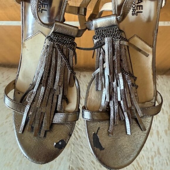 Pre-Loved Pewter Metallic Michael Kors Fringe Strappy Sandals - Size 7 - Picture 6 of 7